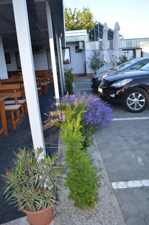 Bed and Breakfast Pansion Antonio Slavonski Brod Exteriér fotografie