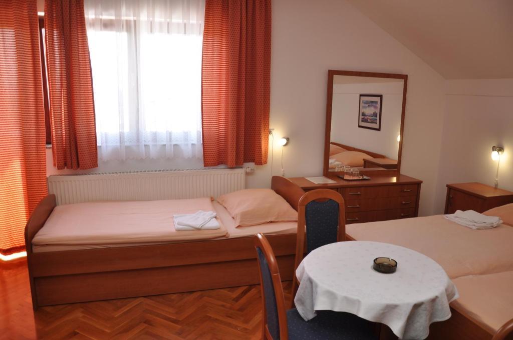 Bed and Breakfast Pansion Antonio Slavonski Brod Exteriér fotografie