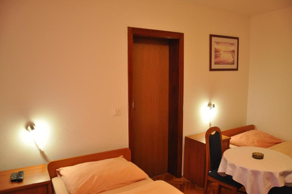 Bed and Breakfast Pansion Antonio Slavonski Brod Exteriér fotografie