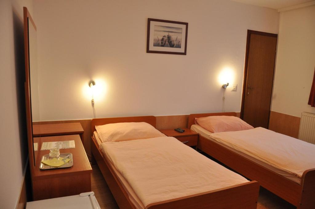 Bed and Breakfast Pansion Antonio Slavonski Brod Exteriér fotografie